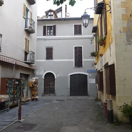 Cusius And Horta 公寓